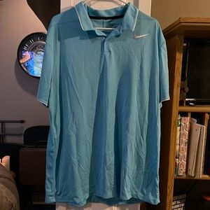 Nike EUC Men’s XL Golf shirt